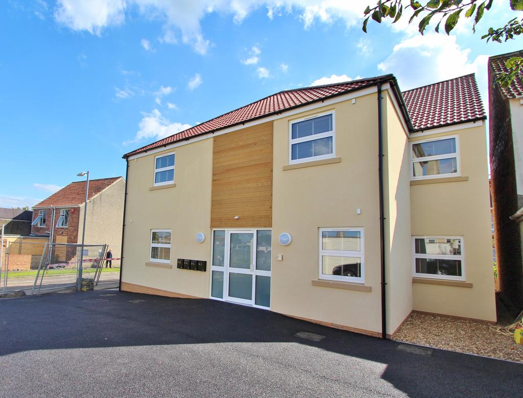 Rock Road, Keynsham 2 bed flat £895 pcm (£207 pw)