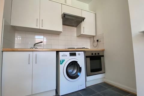 2 bedroom apartment to rent, 2 Double Bedroom Flat High Road, Willesden NW10 2SU