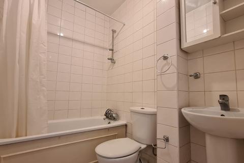 2 bedroom apartment to rent, 2 Double Bedroom Flat High Road, Willesden NW10 2SU