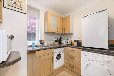 Studio to rent, Mercer Street, Covent Garden, London