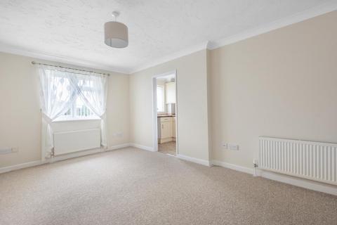2 bedroom apartment to rent, Tring Road,  Aylesbury,  HP20