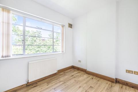 2 bedroom apartment to rent, Ossulton Way,  East Finchley,  N2