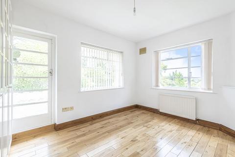 2 bedroom apartment to rent, Ossulton Way,  East Finchley,  N2