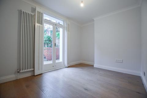 2 bedroom apartment to rent, Flat 1, 25  Spencer Road