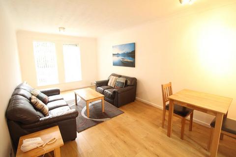 2 bedroom flat to rent - Ashvale Court, Second Floor, AB10