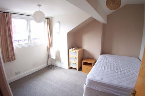2 bedroom house share to rent, Thornville Place, Leeds
