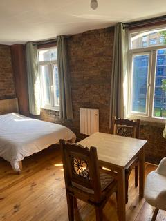 Studio to rent, NORTH END ROAD, WEST KENSINGTON, LONDON W14