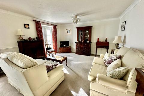 2 bedroom apartment for sale, Lynwood Court, Priestlands Place, Lymington, Hampshire, SO41