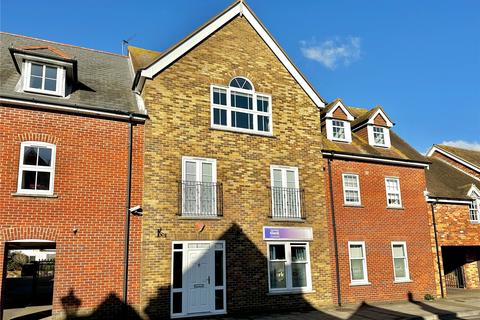 Lynwood Court, Priestlands Place, Lymington, Hampshire, SO41