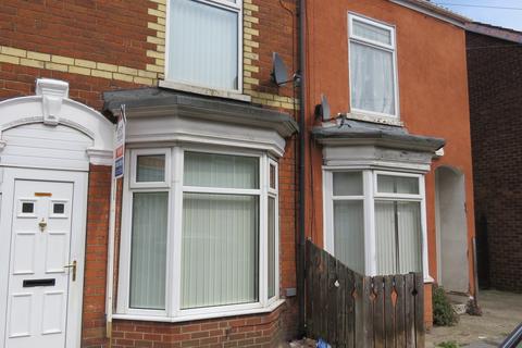 2 bedroom terraced house to rent - Wynburg St, Hull, HU9