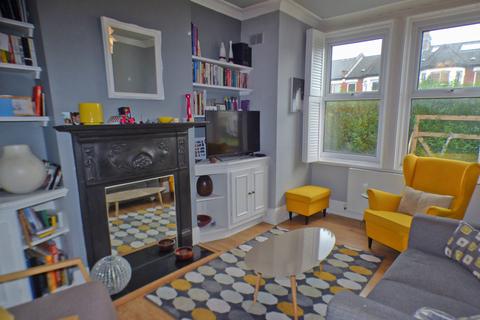 2 bedroom maisonette to rent, Squires Lane, Finchley Central, N3