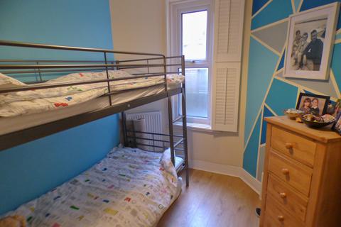 2 bedroom maisonette to rent, Squires Lane, Finchley Central, N3