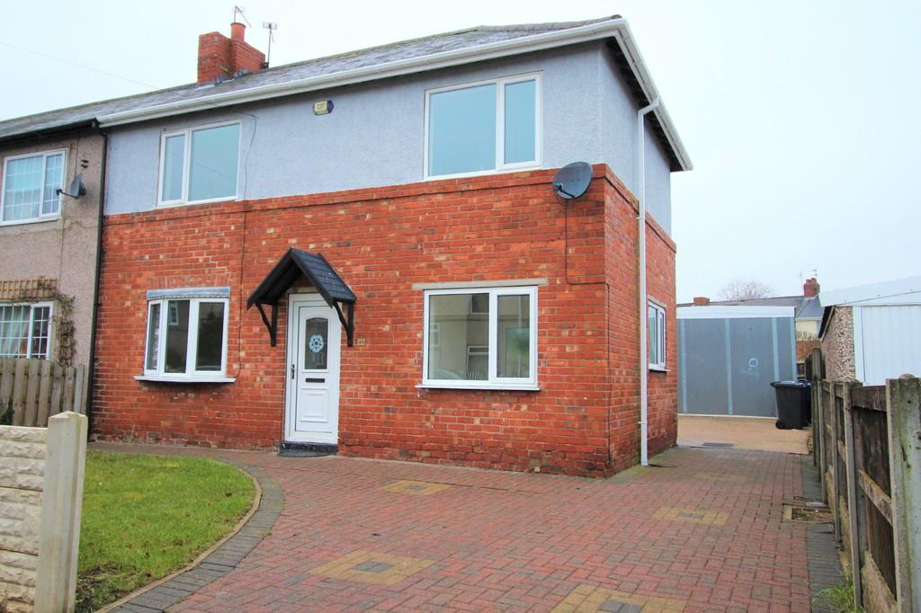Briar Road, Skellow 3 bed semidetached house £115,000