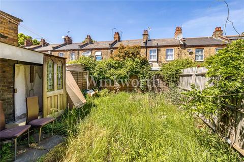 4 bedroom terraced house to rent, Russell Avenue, London, N22