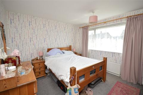 48 Lanshaw Crescent, Leeds, LS10 3NN