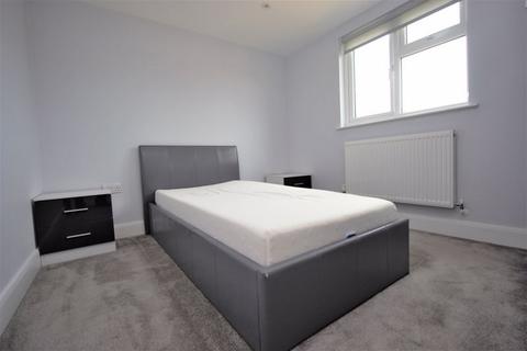 undefined, Central Avenue, Enfield EN1