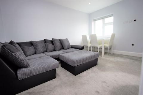 undefined, Central Avenue, Enfield EN1