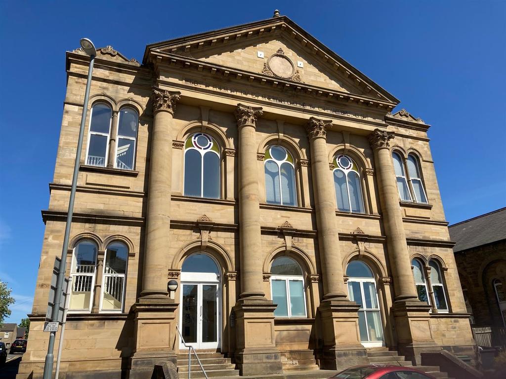 Fountain Street, Morley 1 bed flat £495 pcm (£114 pw)