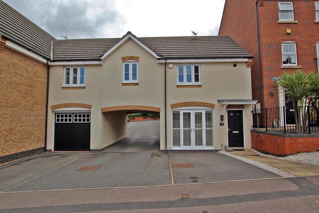Langdon Close, Sherwood, Nottingham 2 bed coach house £795 pcm (£183 pw)