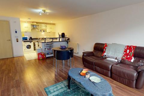 3 bedroom apartment to rent, Regent Street