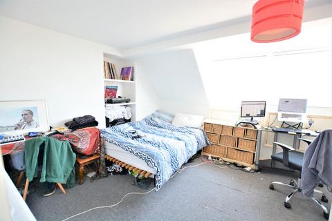 3 bedroom flat to rent, Bedford Place