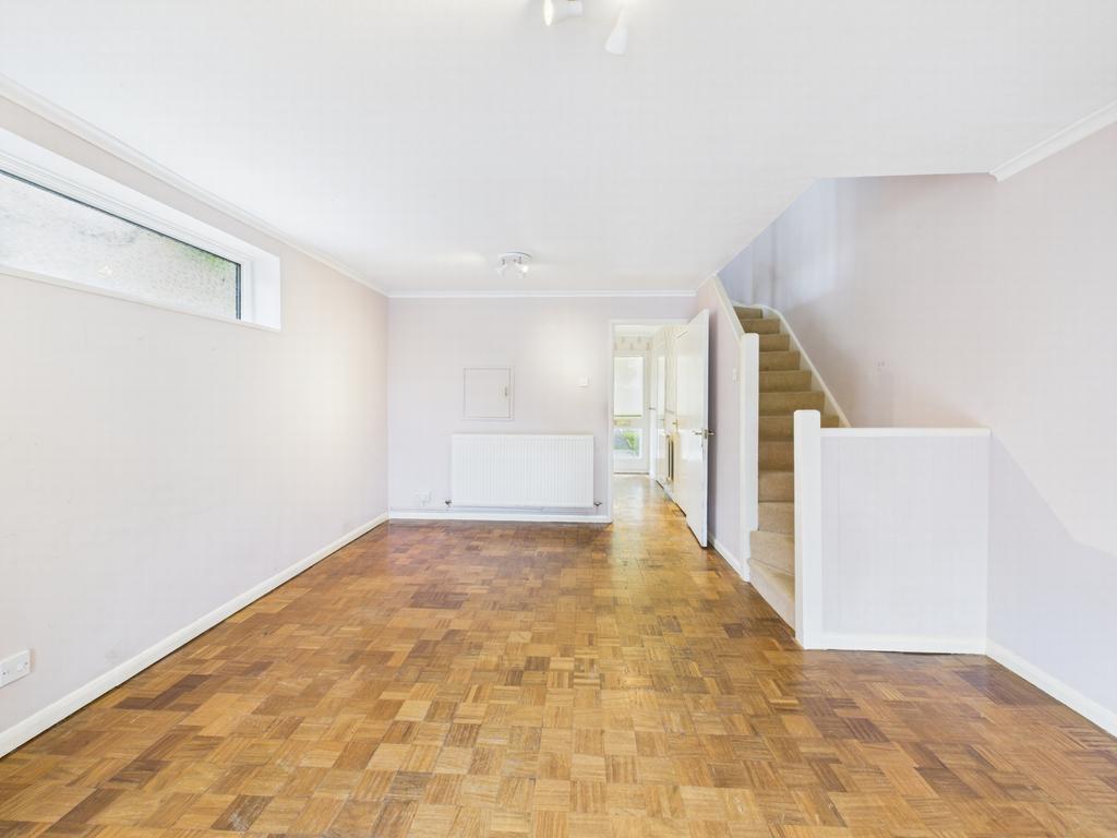 Sitting room 4