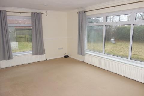 2 bedroom bungalow to rent, London Road, Devizes SN10