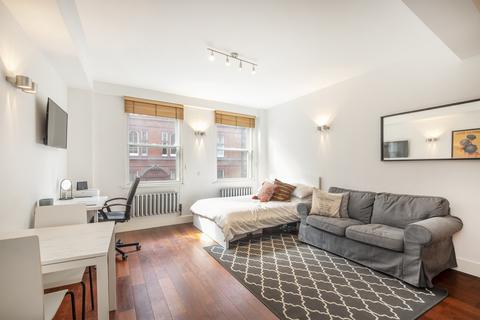 Studio to rent, St Martin's Lane, Covent Garden WC2