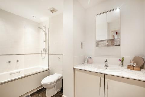 Studio to rent, St Martin's Lane, Covent Garden WC2