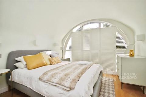 1 bedroom apartment to rent, Quarry Street, Guildford, Surrey, GU1