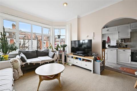 2 bedroom apartment to rent, Blenheim Gardens, London, NW2