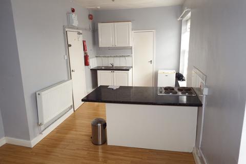 Studio to rent - North Quay, Great Yarmouth