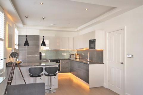 2 bedroom apartment for sale, Queens Road, Brentwood CM14