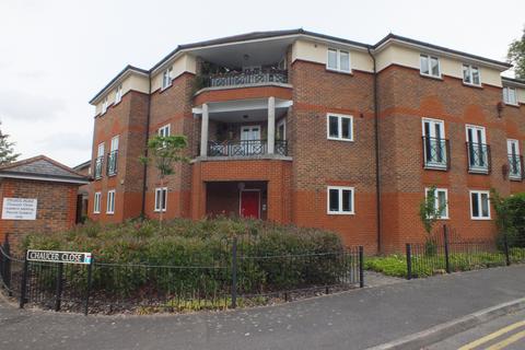 2 bedroom flat to rent, Chaucer Close, Windsor