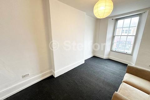 2 bedroom flat to rent, Deptford Broadway, London, SE8