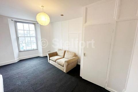 2 bedroom flat to rent, Deptford Broadway, London, SE8