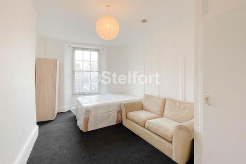 2 bedroom flat to rent, Deptford Broadway, London, SE8