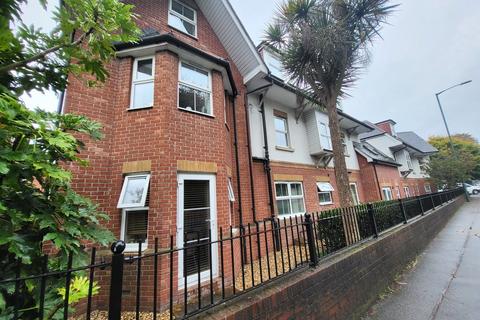 1 bedroom apartment to rent, Rushton Crescent, Bournemouth