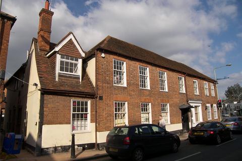 2 bedroom flat to rent, High Street, Twyford RG10