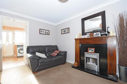 2 bedroom end of terrace house to rent, Thatcham,  Berkshire,  RG19