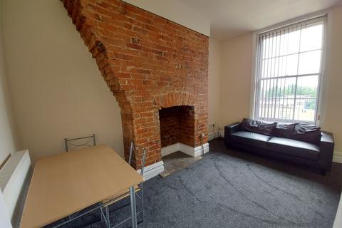 2 bedroom terraced house to rent - Preston PR1 8JE