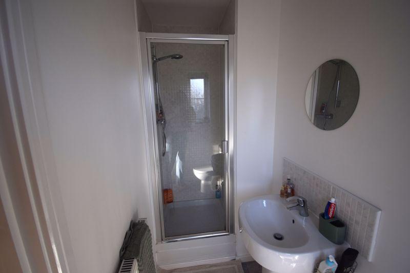 Bedroom 2 en-suite
