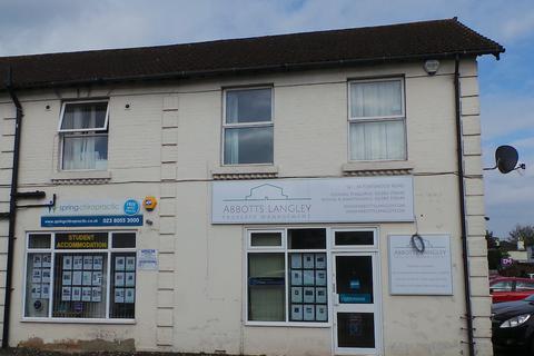 Studio to rent, Portswood Road