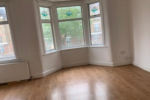 2 bedroom flat to rent - Forest Road, Walthamstow, E17