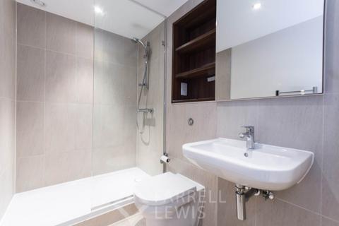 2 bedroom apartment to rent, Bromyard Avenue, London W3