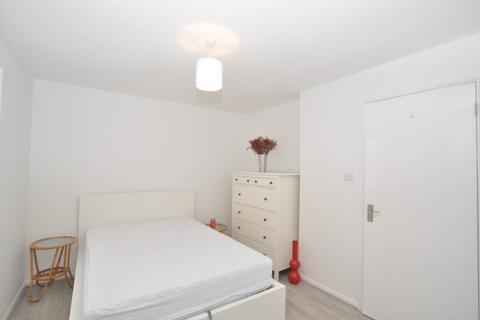 1 bedroom flat to rent, Talisman Street, Hitchin, SG4