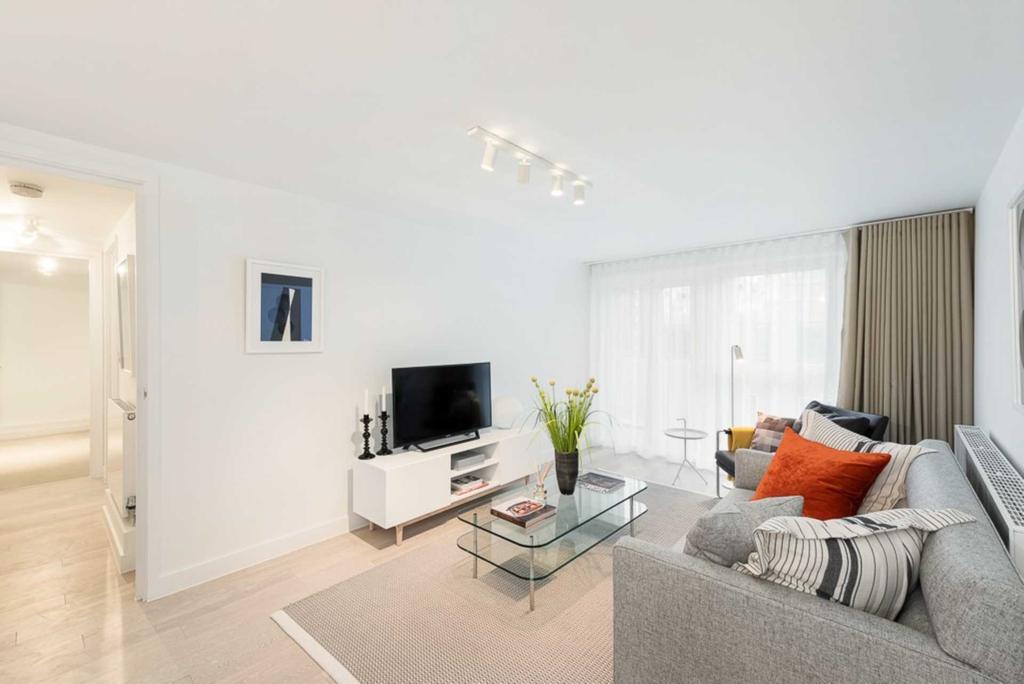 Kilmuir House, Ebury Street, London, SW1W 9TJ 2 bed flat £3,033 pcm