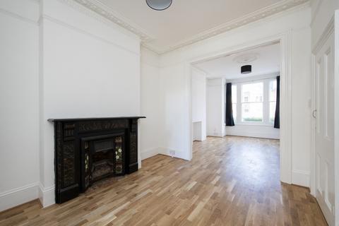 3 bedroom terraced house to rent, Upland Road, London, SE22