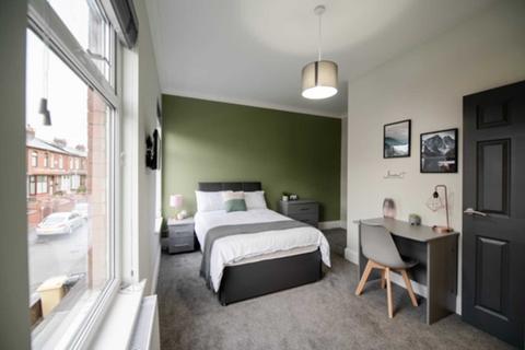 1 bedroom in a house share to rent, Hilden Street, Bolton