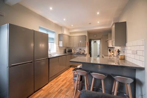 1 bedroom in a house share to rent, Hilden Street, Bolton